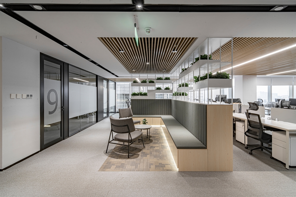 ¡Aprende a ahorrar al decorar tu oficina!